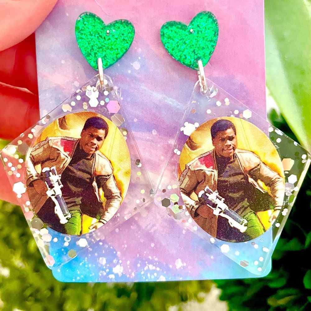 Finn Acrylic Star Wars Earrings